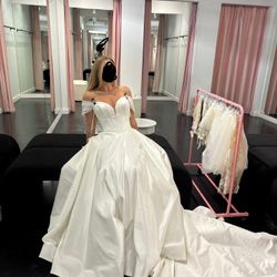 Size 6 Wedding dress