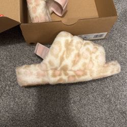 Ugg Slides 