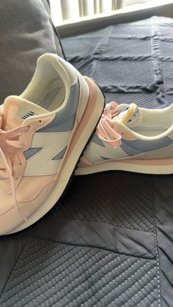 Women new balance size 5