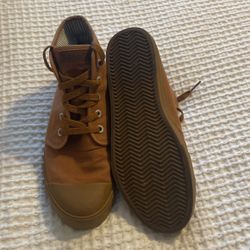 BANGS Tennis Shoes
