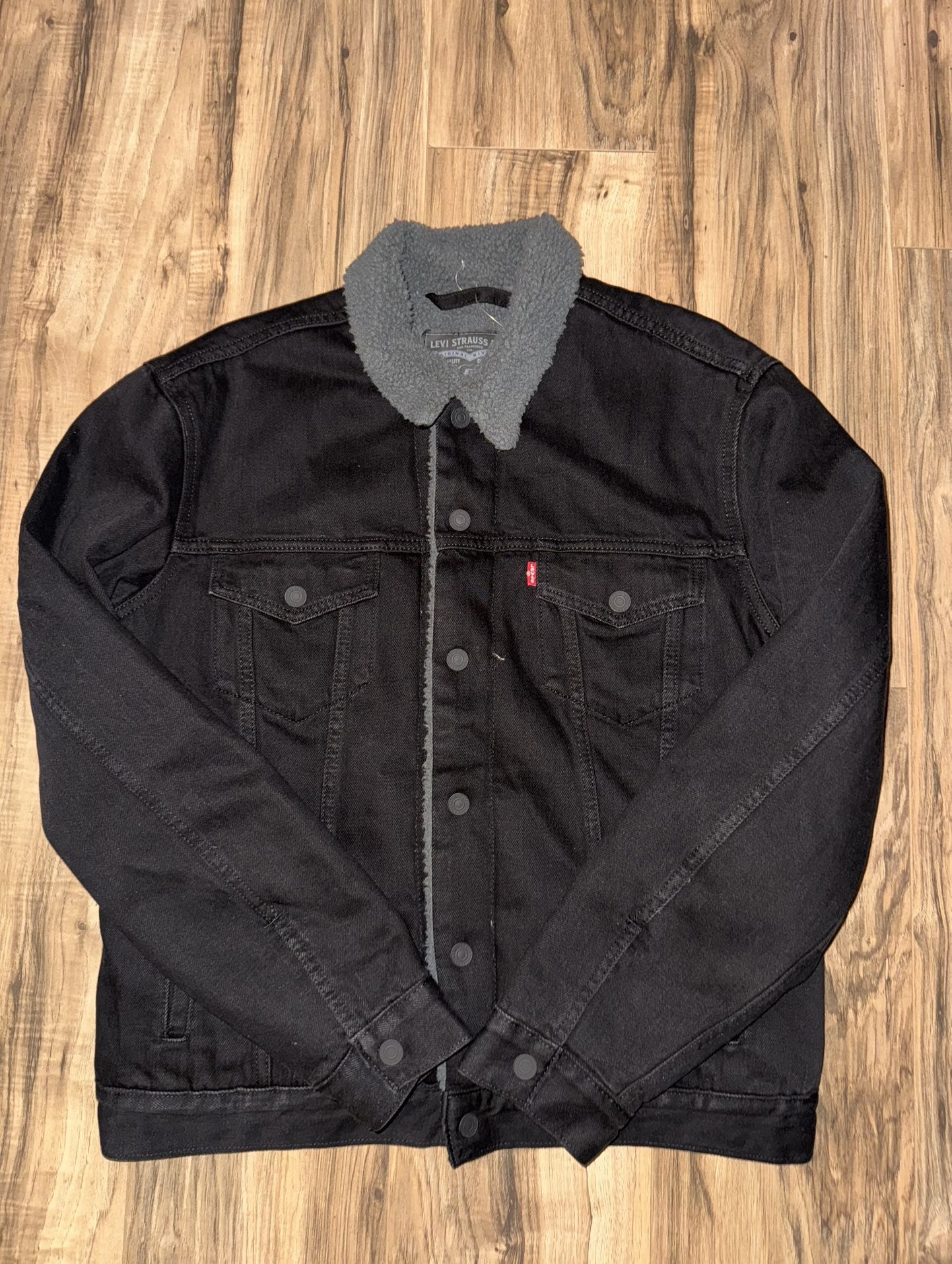 New Men’s Size Medium Levi’s Sherpa Jacket