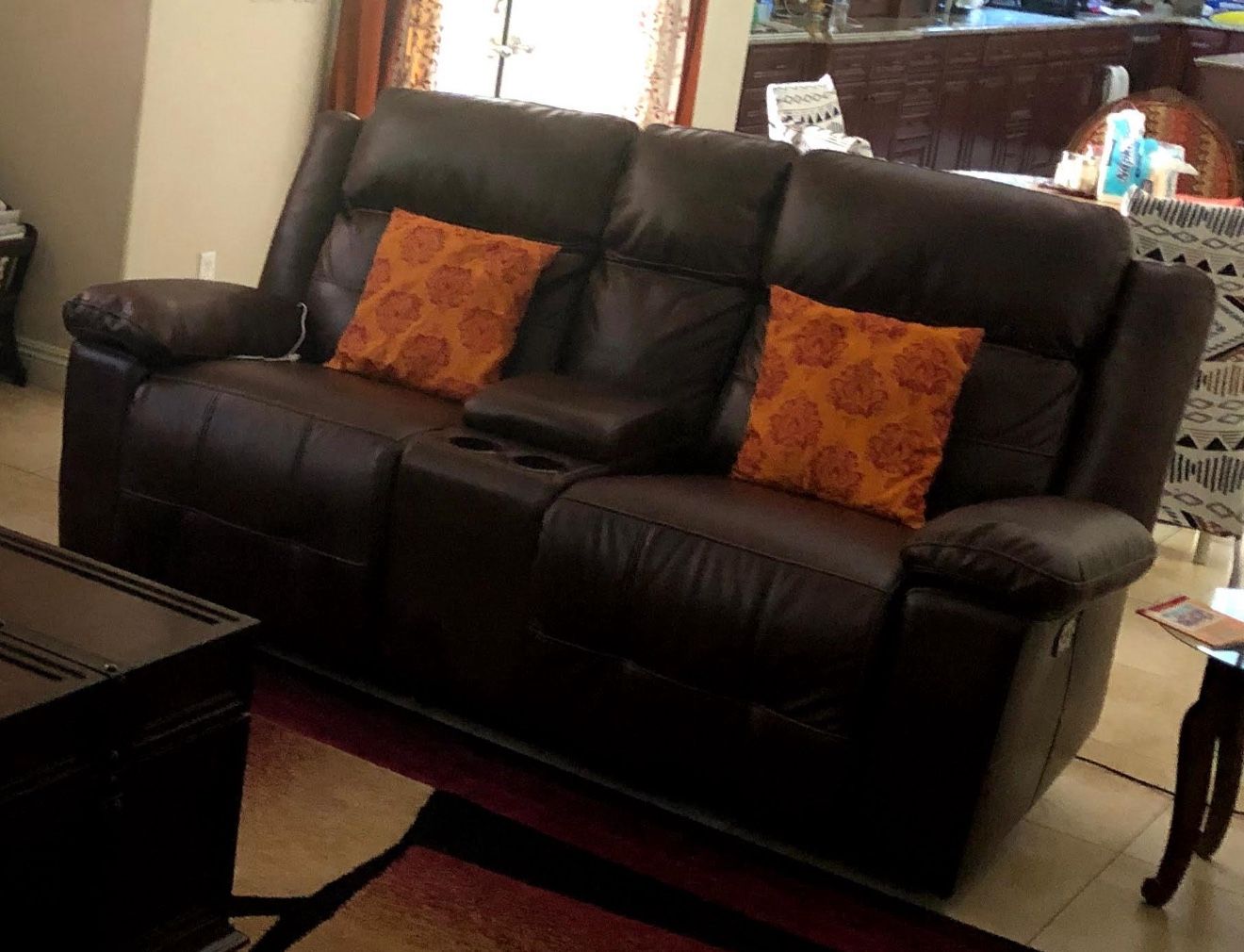 Power Recliner With Center Console With USB Connection