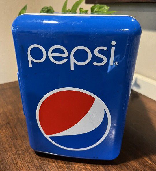 Mini Pepsi Fridge