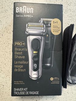 Braun Series 9 PRO+ 9517s Electric Shaver Kit - Wet & Dry Men's Razor with Charging Stand