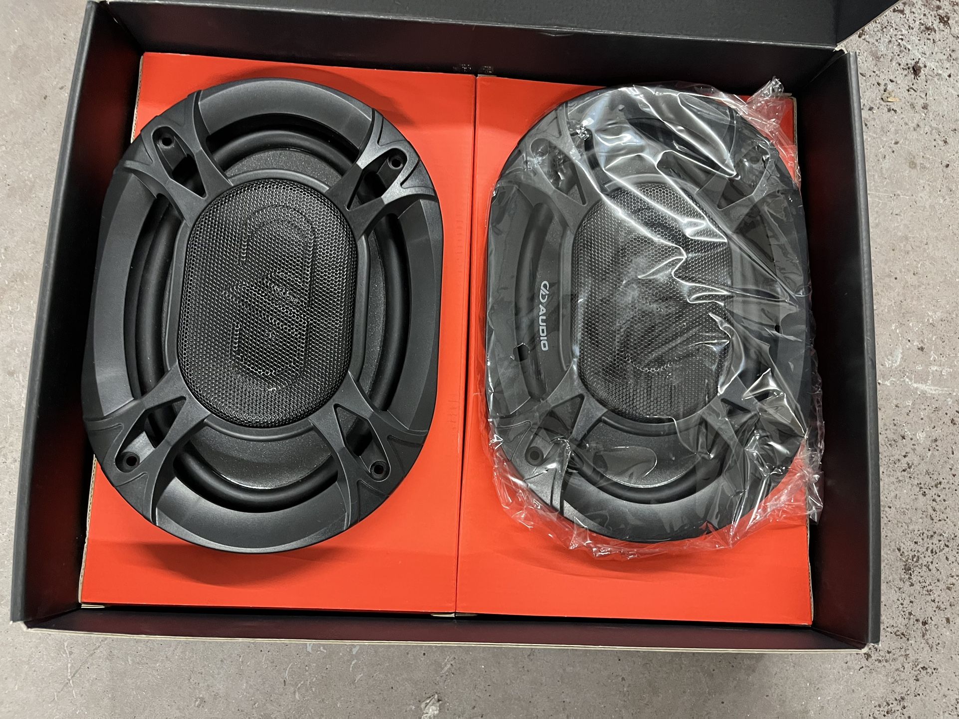 DD AUDIO SPEAKERS