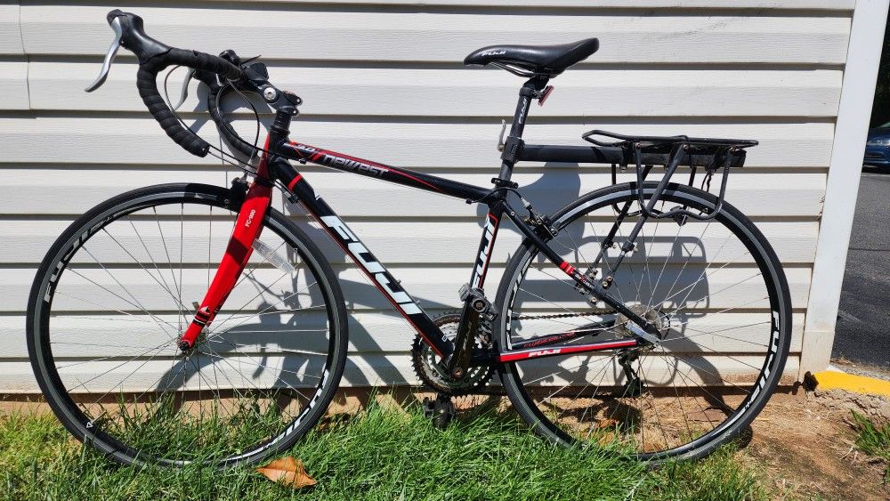 Fuji Newest 3.0 Road Bike