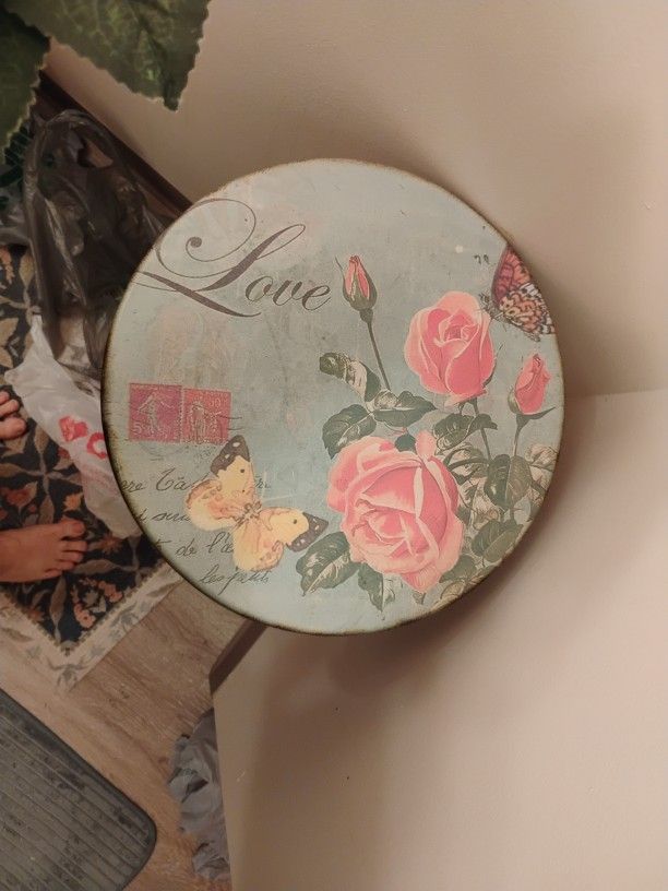 Blue And Cream Round Metal Accent Table. Can Be Used Outdoors Or Indoors