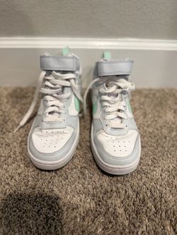 Nike Court Borough shoes, Youth Size 5