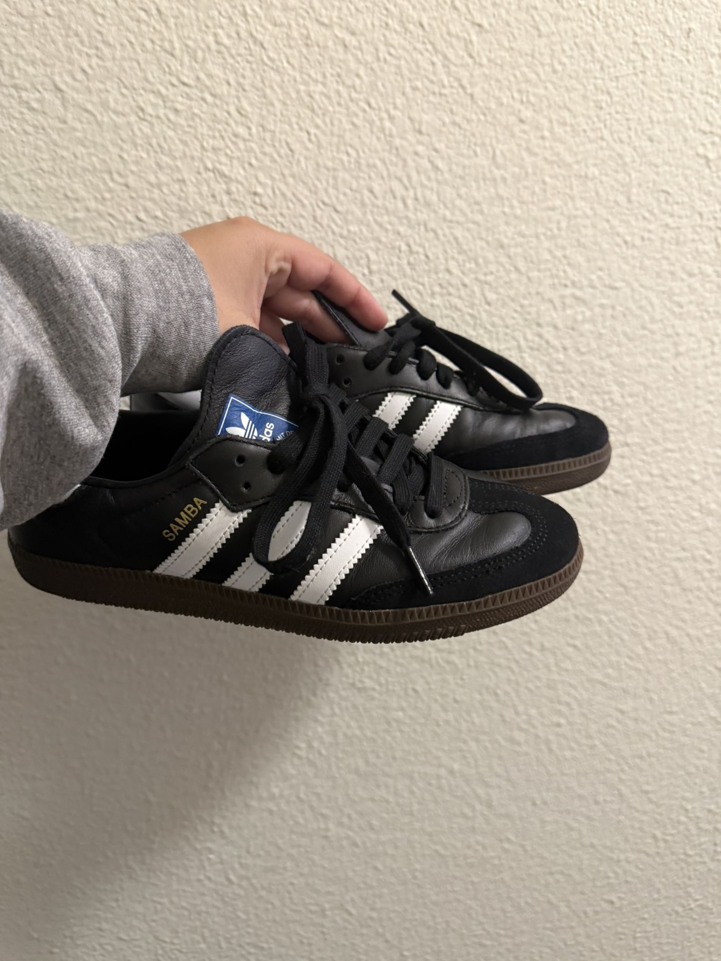 Adidas (6.5 women)