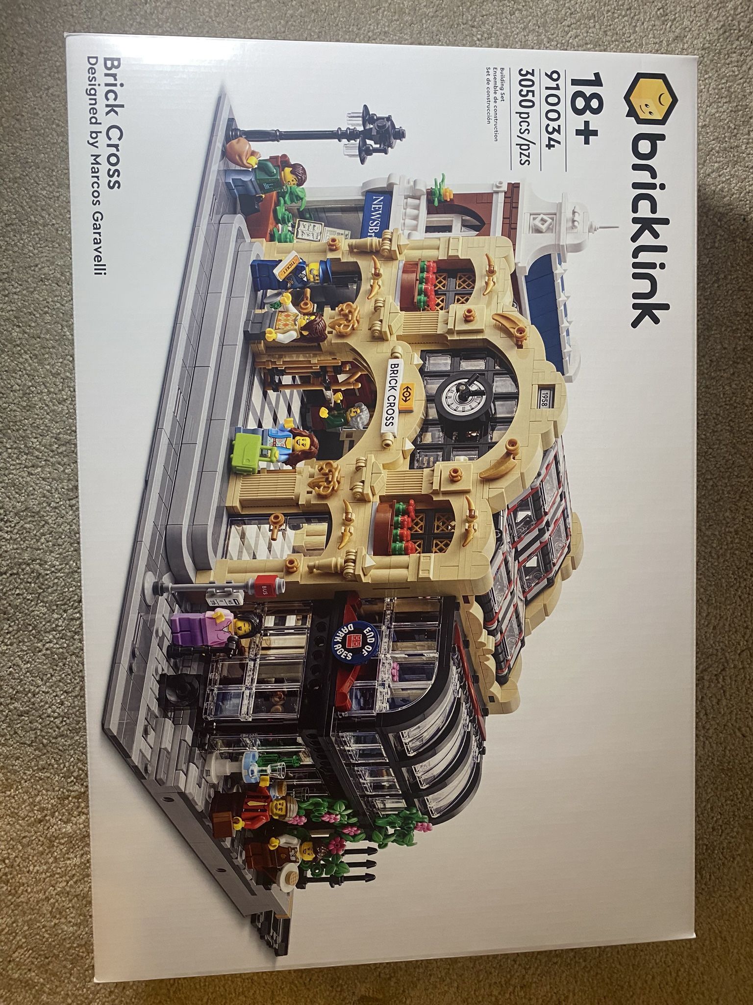 LEGO Bricklink Brick Cross Train Station (BRAND NEW)
