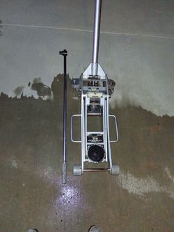 Floor jack (Arcan) brand
