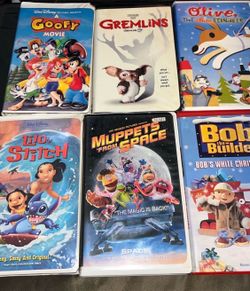 12 vhs movie bundle all for $25