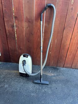 Miele White Star Vacuum Cleaner