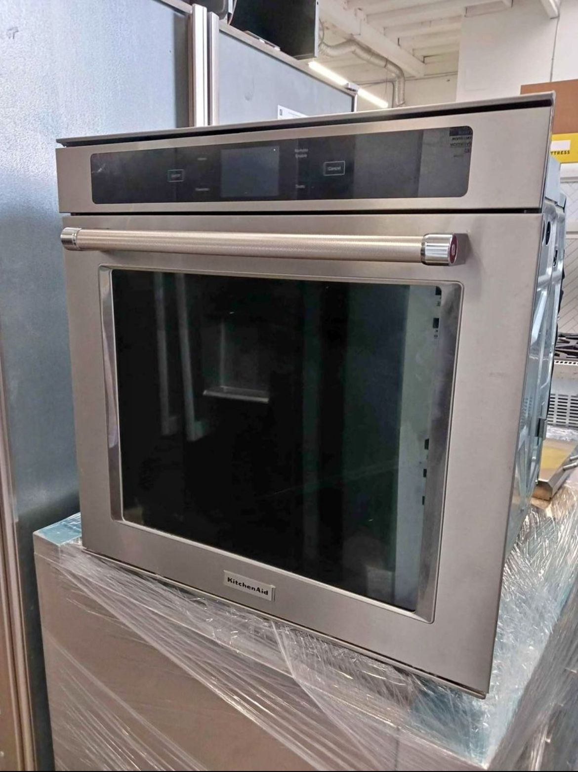 Kitchen Aid 24” Single Wall Oven