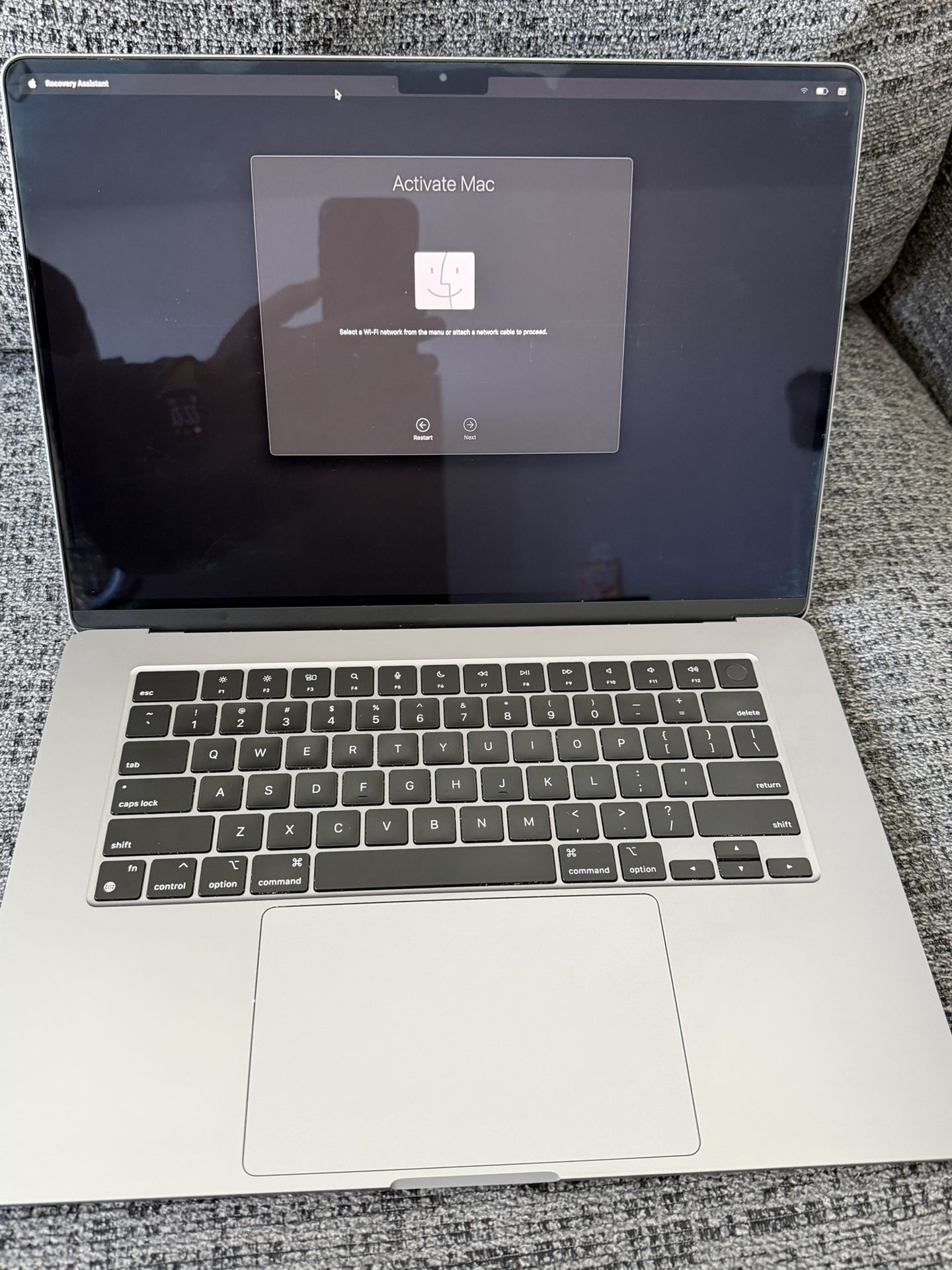 MacBook Air 15” (M2, 8GB / 512 GB, Space Gray) - Excellent Condition