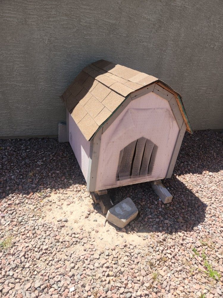 Dog House With Ac