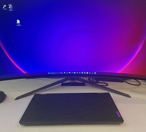 Lenovo Flex Touchscreen Laptop Gaming  i7 10th 2.30ghz 16GB Ram 512GB SSD Mx230 2GB graphics