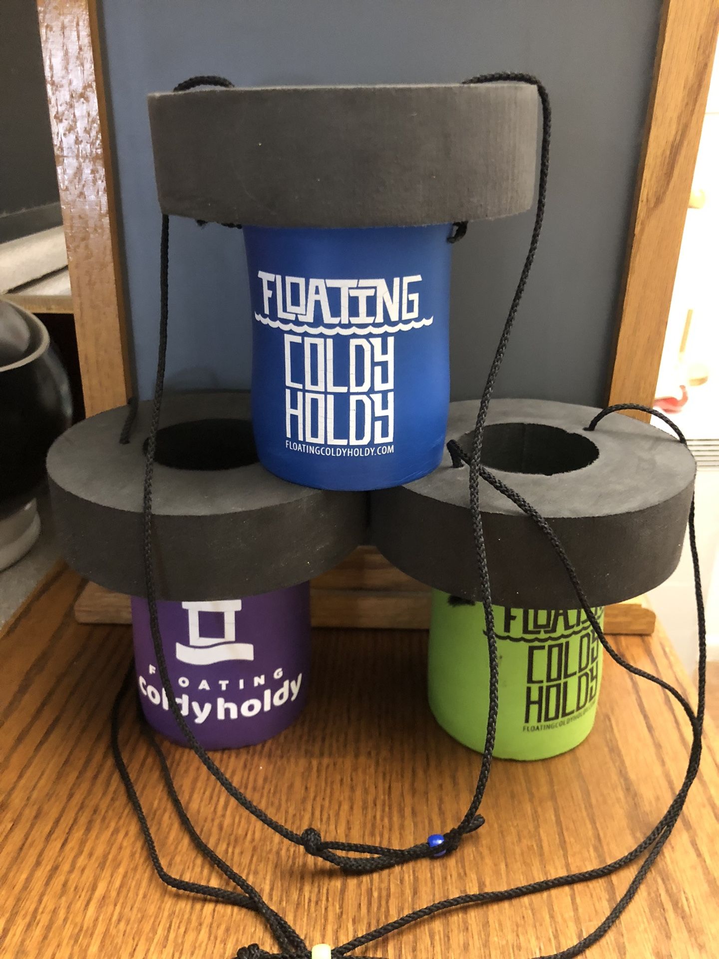 Floating Coldy Holdy Narrow Can Koozie Set
