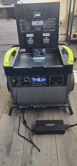 Yeti 3000X goal zero portable power station and Boulder 200 briefcase solar charger