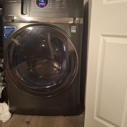 G.E Washer And Dryer 2 In 1 