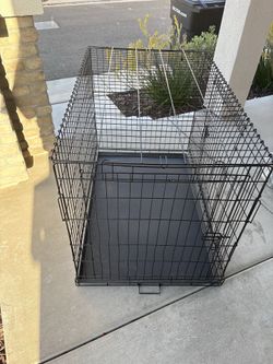 Wire dog kennel for large dog