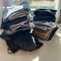 Closet clean out take it all, sizes small and mediums over 80 items