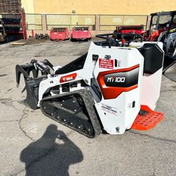 MT100 Bobcat Low Hours For Sell 