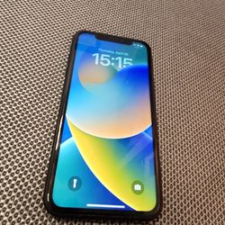 Unlocked IPhone XR 64gb