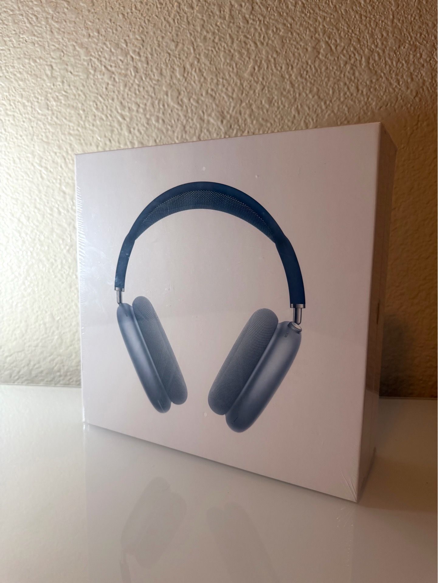 Brand New Sealed AirPod Max - Blue