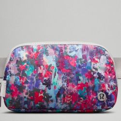 NWT Lululemon Belt Bag 1L  