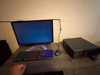 Computer Monitor with Keyboard and Mouse