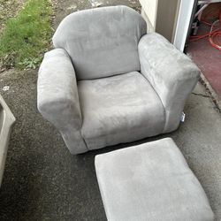 Free Kid’s Chair