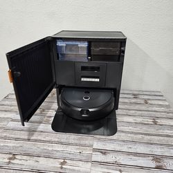 irobot roomba combo 10 max robot vacuum mop with autowash dock black 1