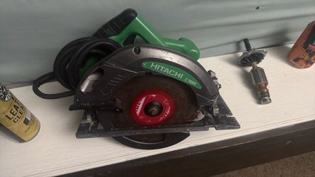 Hitachi C7SB2 Circular Saw