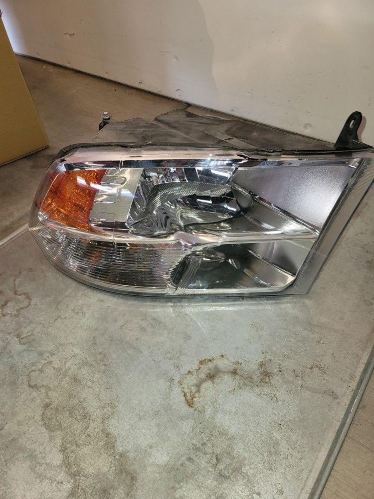 Ram 1500 OEM Halogen Headlight Set
