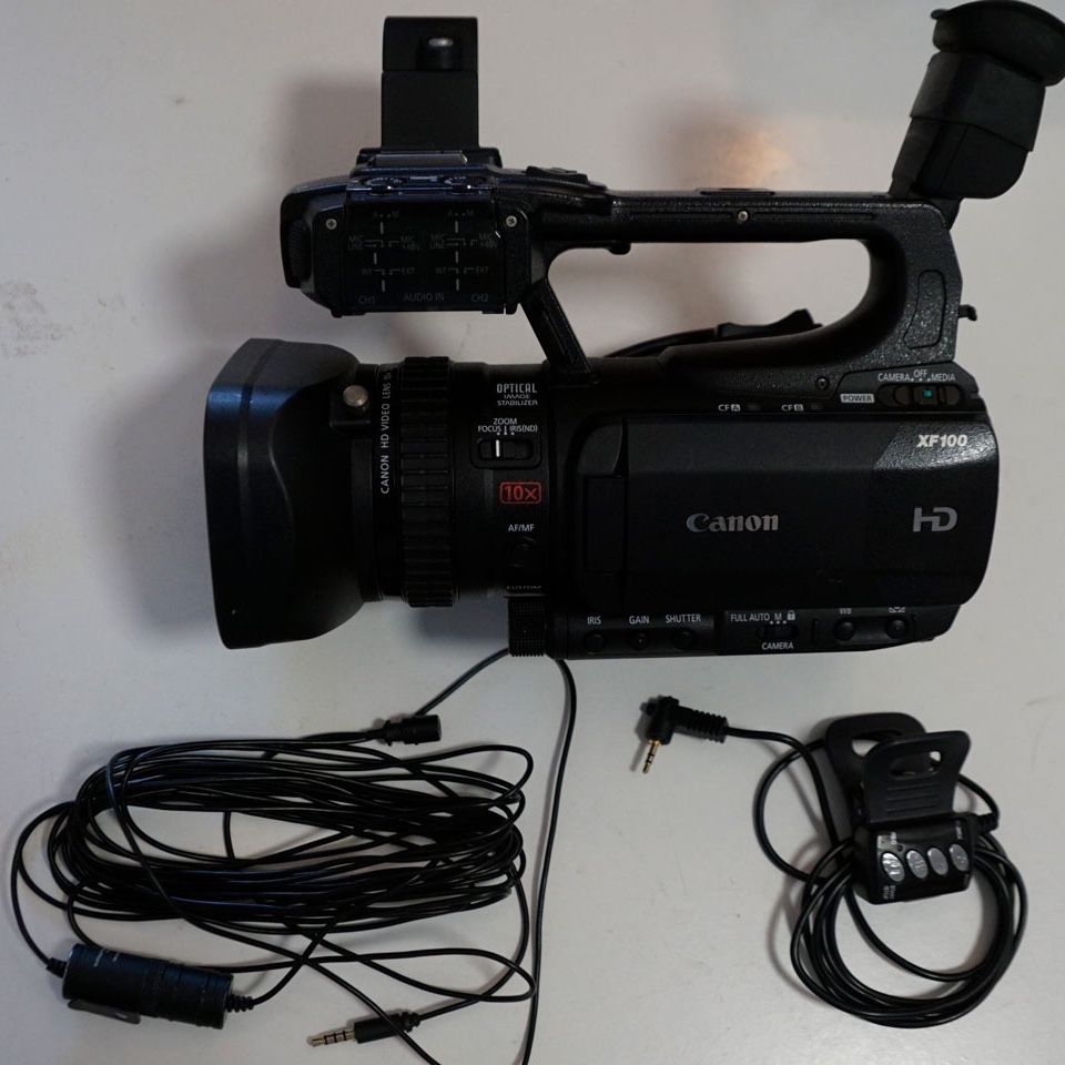 Video Camera Canon FX100