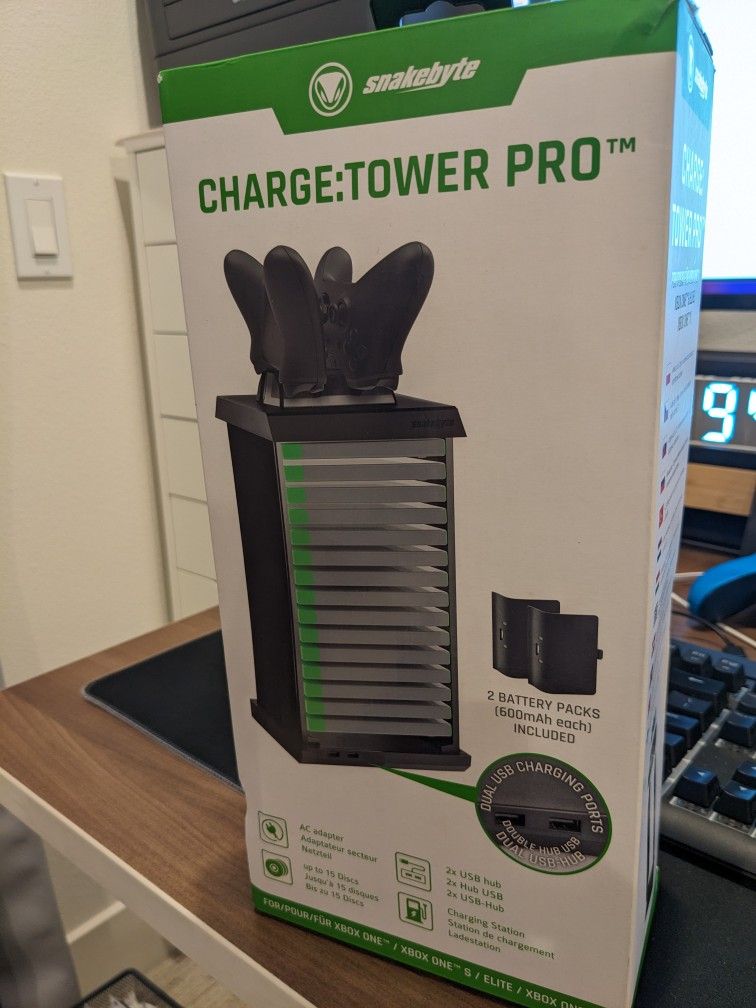 Snakebyte Charge Tower Pro For Xbox One