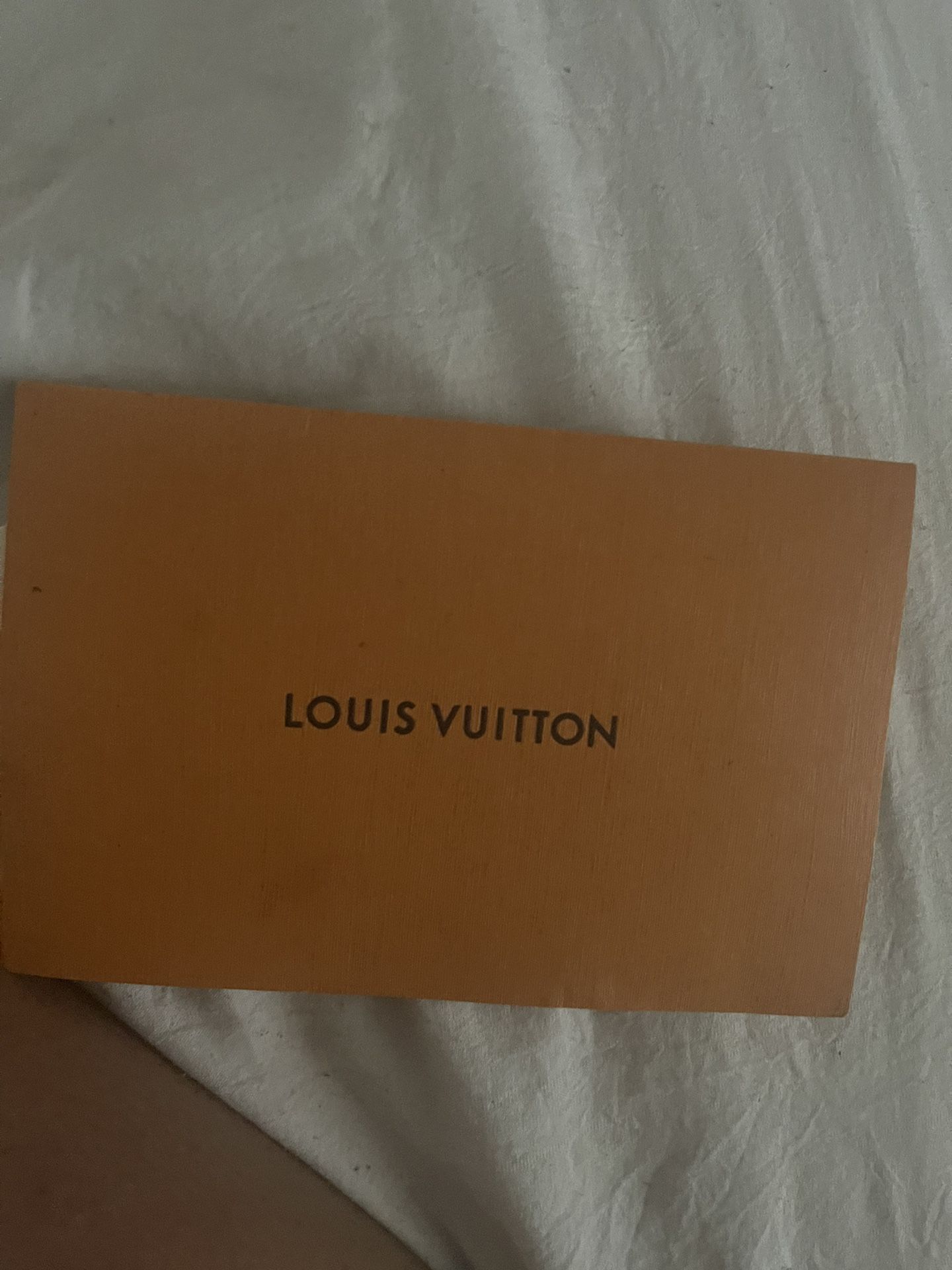 Louis Vuitton New Wave Chain Bag for Sale in Chicago, IL - OfferUp