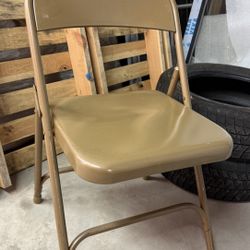 Metal Folding Chairs – Set of 8 – Sturdy