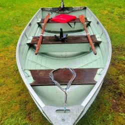 12' Aluminum StarCraft boat with 34lb Thrust MinnKota Electric Motor 