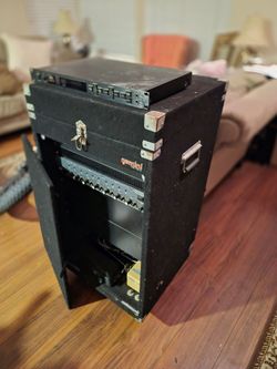 Studio/DJ Rolling Rack w/components