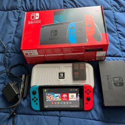 Nintendo Switch W Extra Controller And Games 