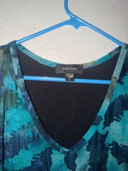 Karen Kane V-Neck Top Size Large