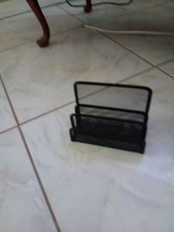 Desk organizer