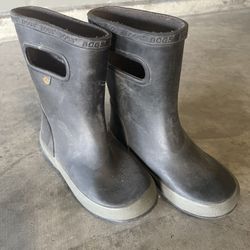 Rain boots 