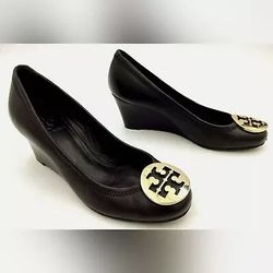 Tory Burch Women's Black Leather Wedge Heels w/ Gold Logo Charm Pump - Size 6