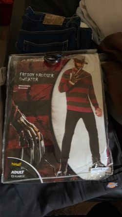 Freddy Krueger XL Sweater Spirit Halloween