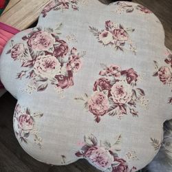 Chunky Make Up Seat Flower Unique 