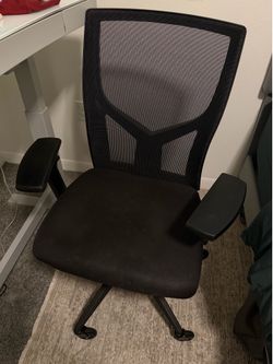 Ergonomic office chair