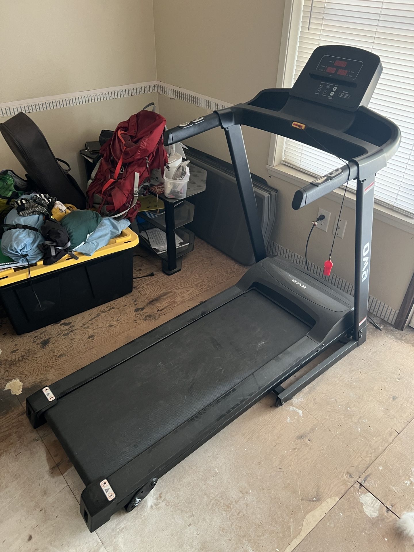 Oma Treadmill ****$30 OBO**** works great